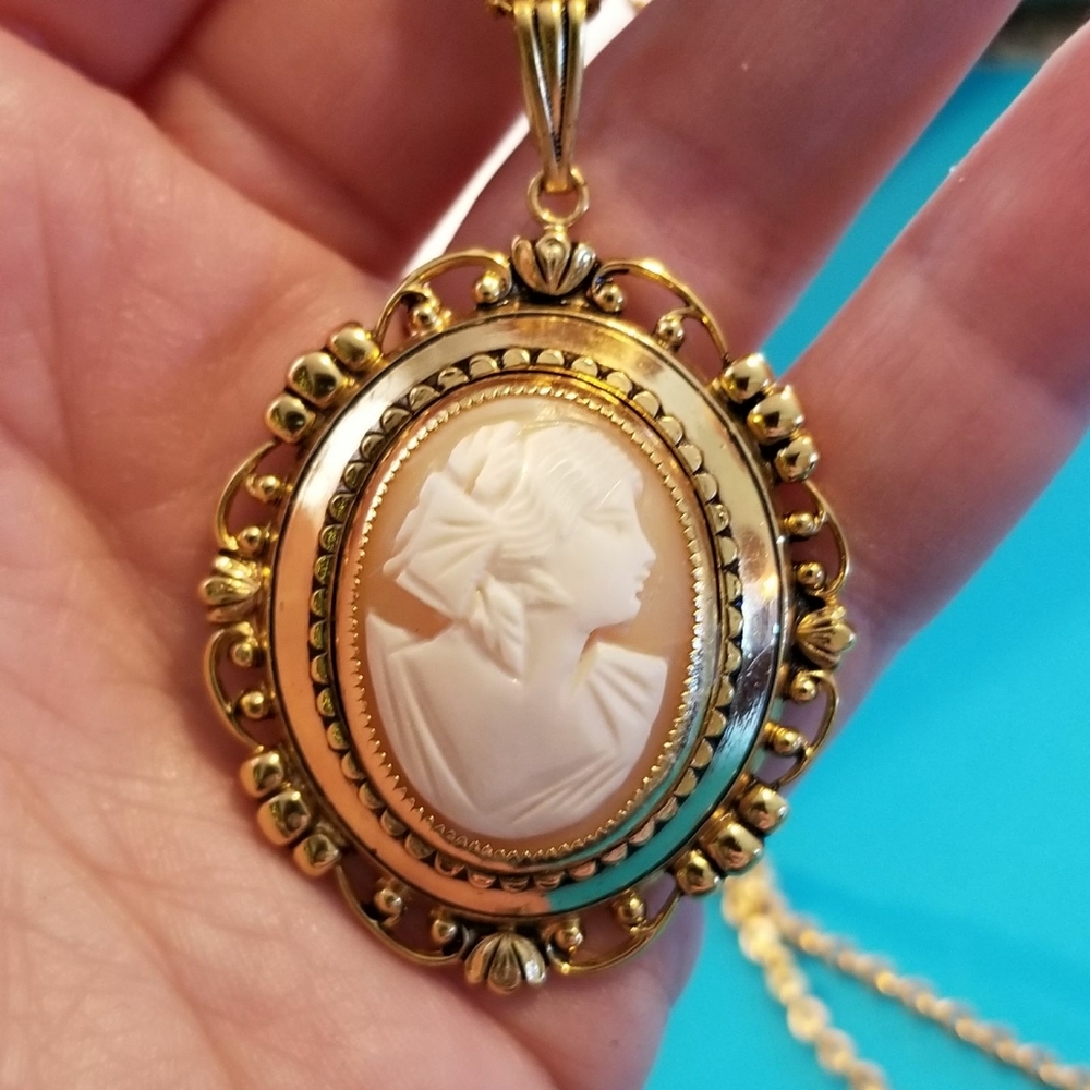 Vintage cameo necklace gold tone carved shell Victorian revival style